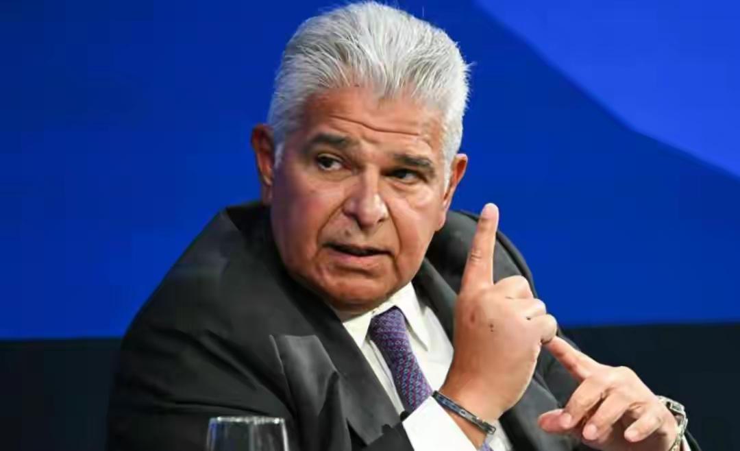 巴拿马强收长和港口，实为美霸权附庸的拙劣表演！我们当以精准反制直击其痛处，切断相