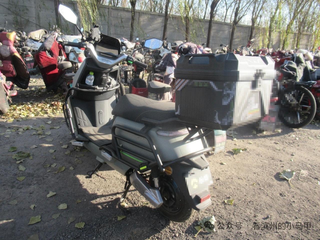 一“外卖小哥”被依法行拘

2025年11月28日凌晨，山东滨州，邹平市会仙一路