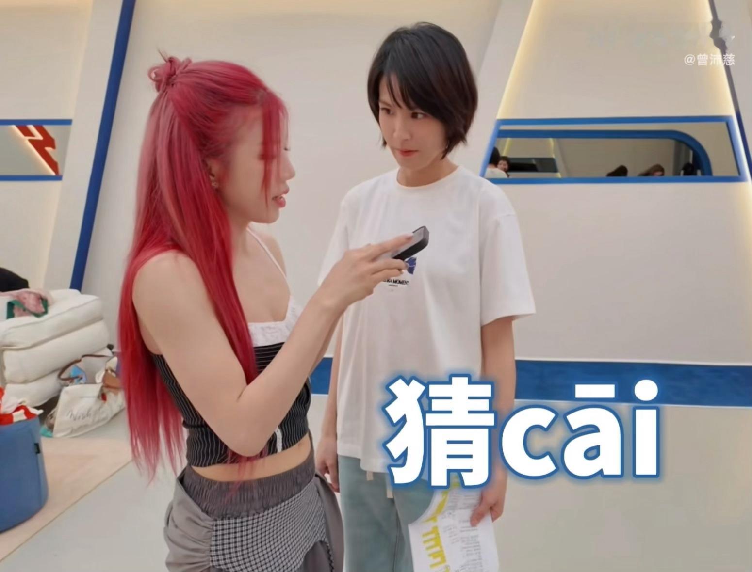 我家这两小猪太萌了呀你俩几岁了 