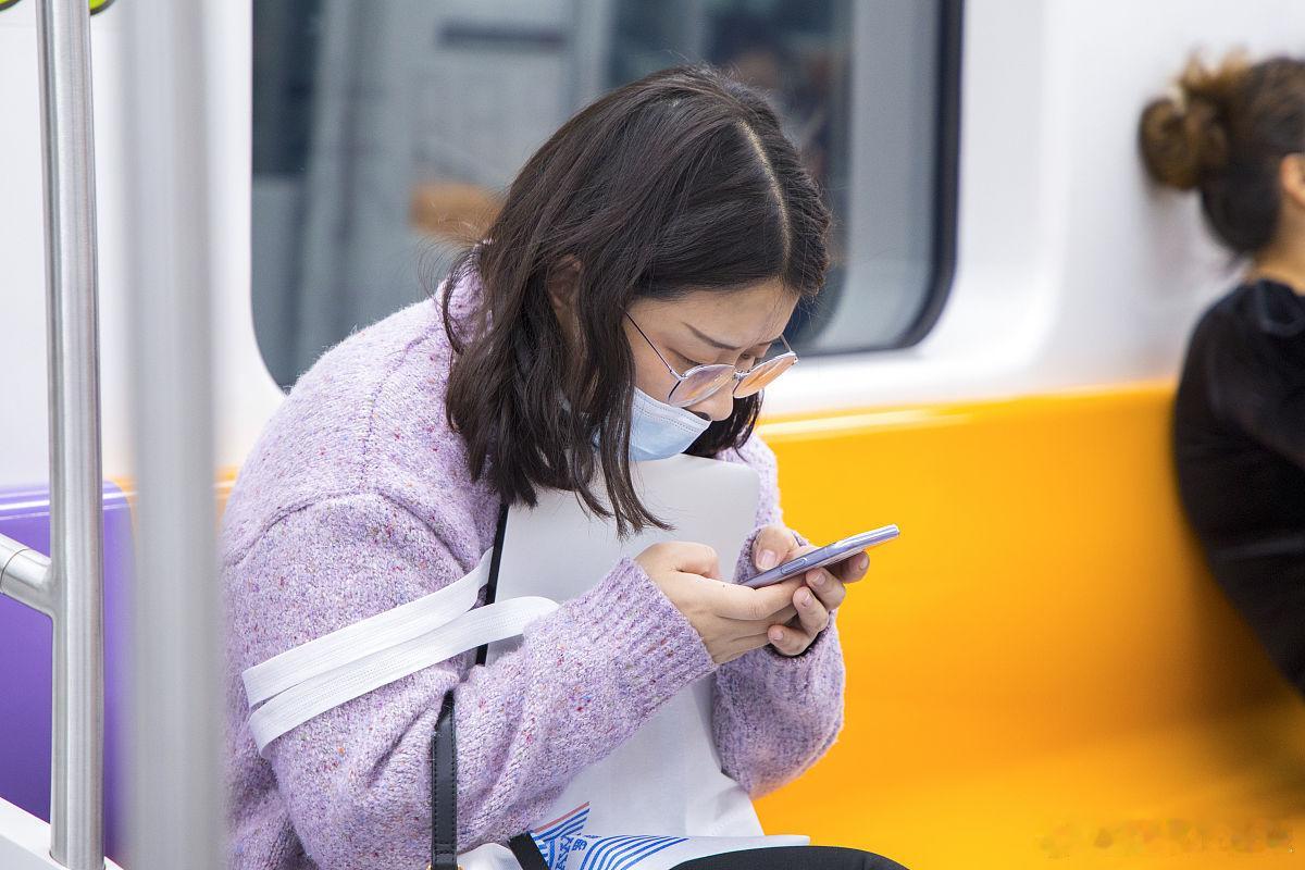 按需消费才是真自由传统通信套餐的本质，是用平均定价覆盖不确定风险。但对用户来说，