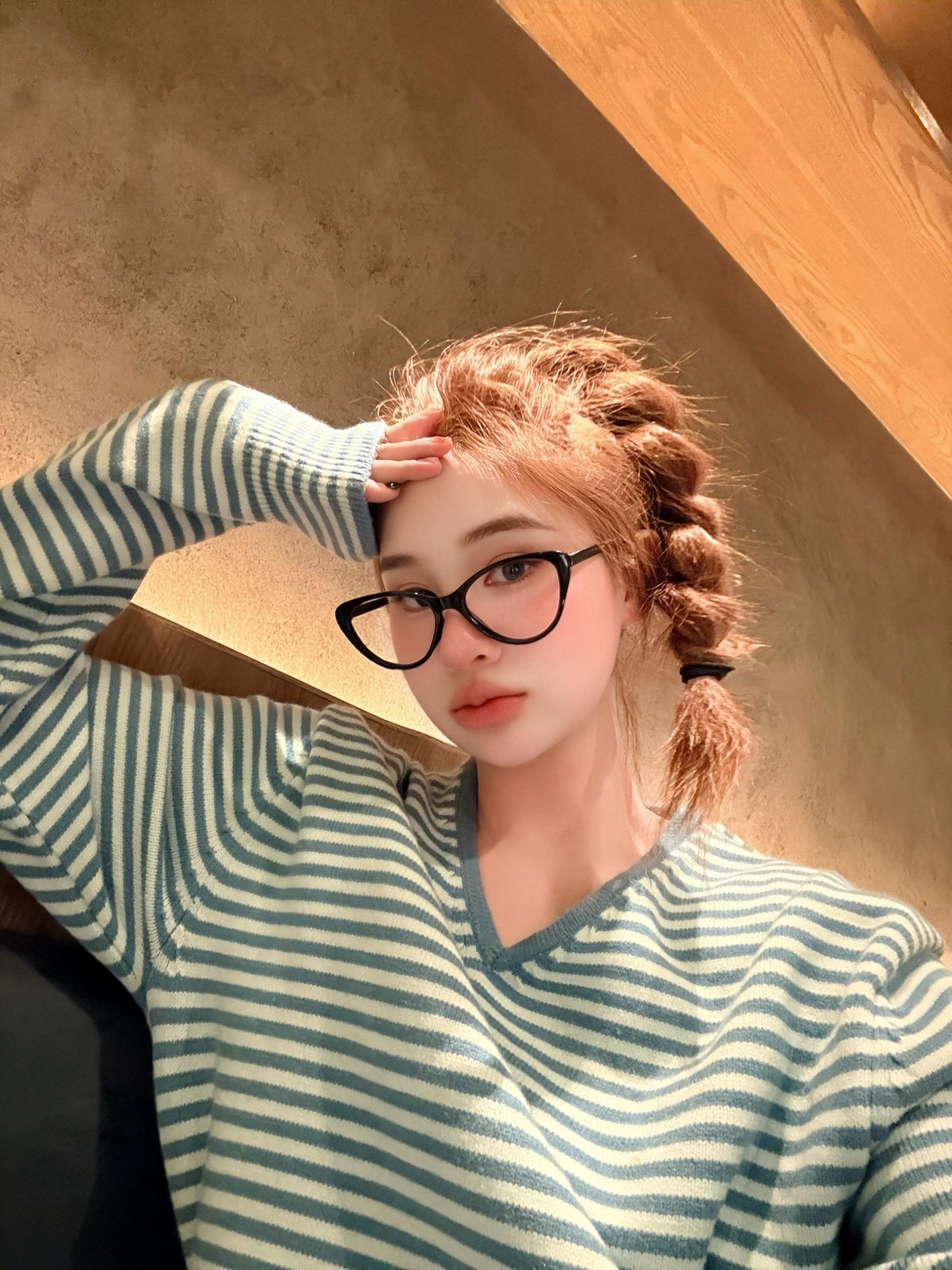 美丽女人上线。