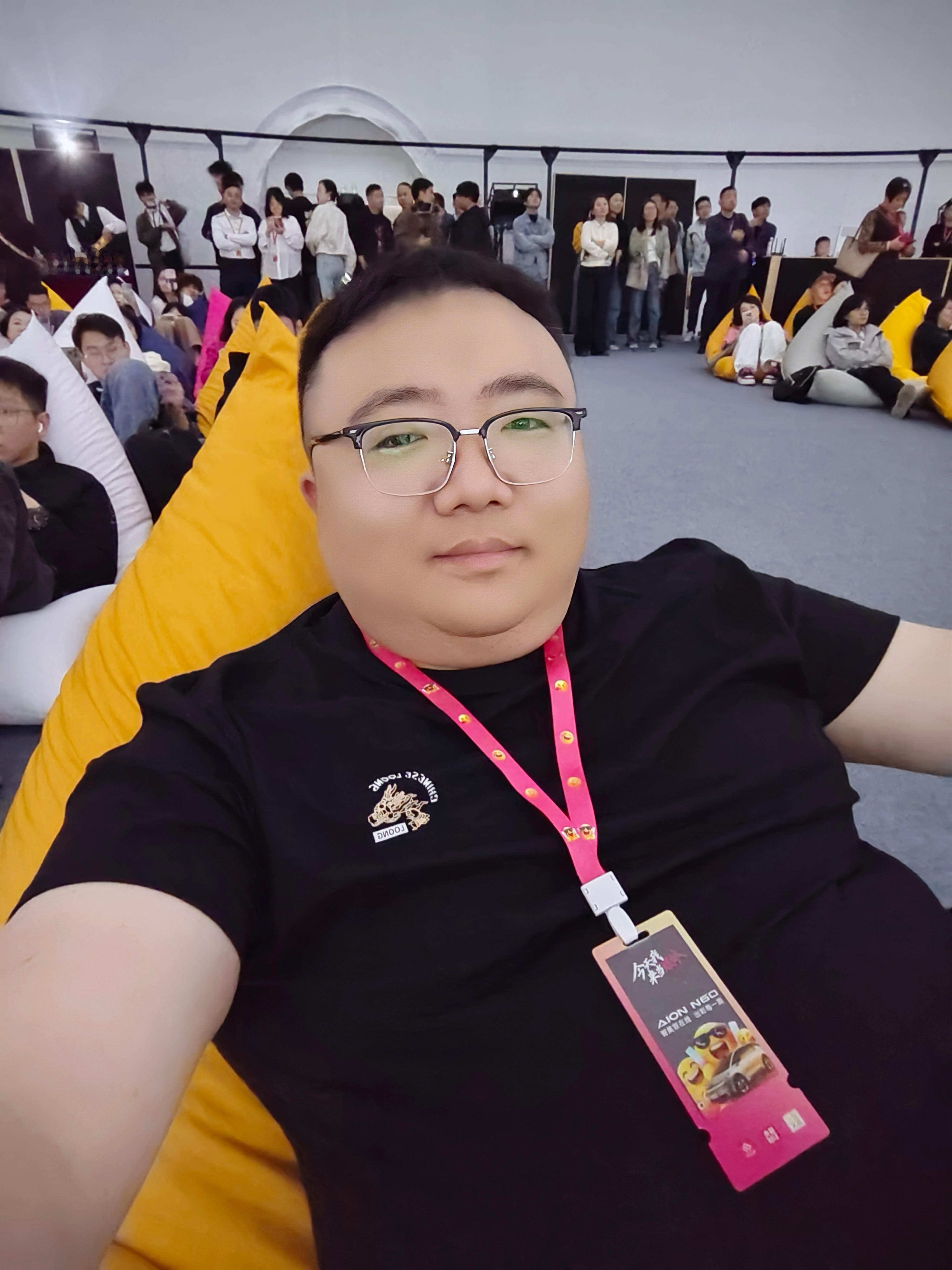 躺着看埃安N60 预售发布会，这您受得了吗这是我屁股最舒服的一次了 