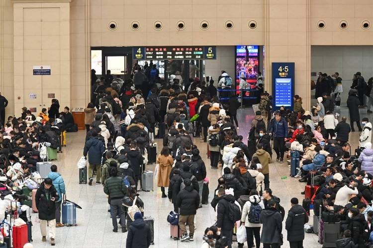 据国铁集团消息，铁路元旦假期运输自2025年12月31日启动，至2026年1月4