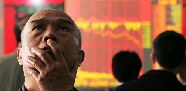 A股强势，无惧美国经济冲击，但散户是赚了指数没有赚到钱今天A股在中概股大幅下跌、