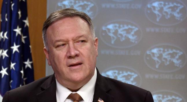 美国前国务卿蓬佩奥北京时间4月7日发文写道：“中国现在正在拿我们军人的生命冒险。