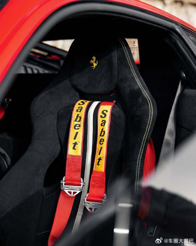 Ferrari 488 Pista 真的太让人上头了！它本应叫 488 GTO，
