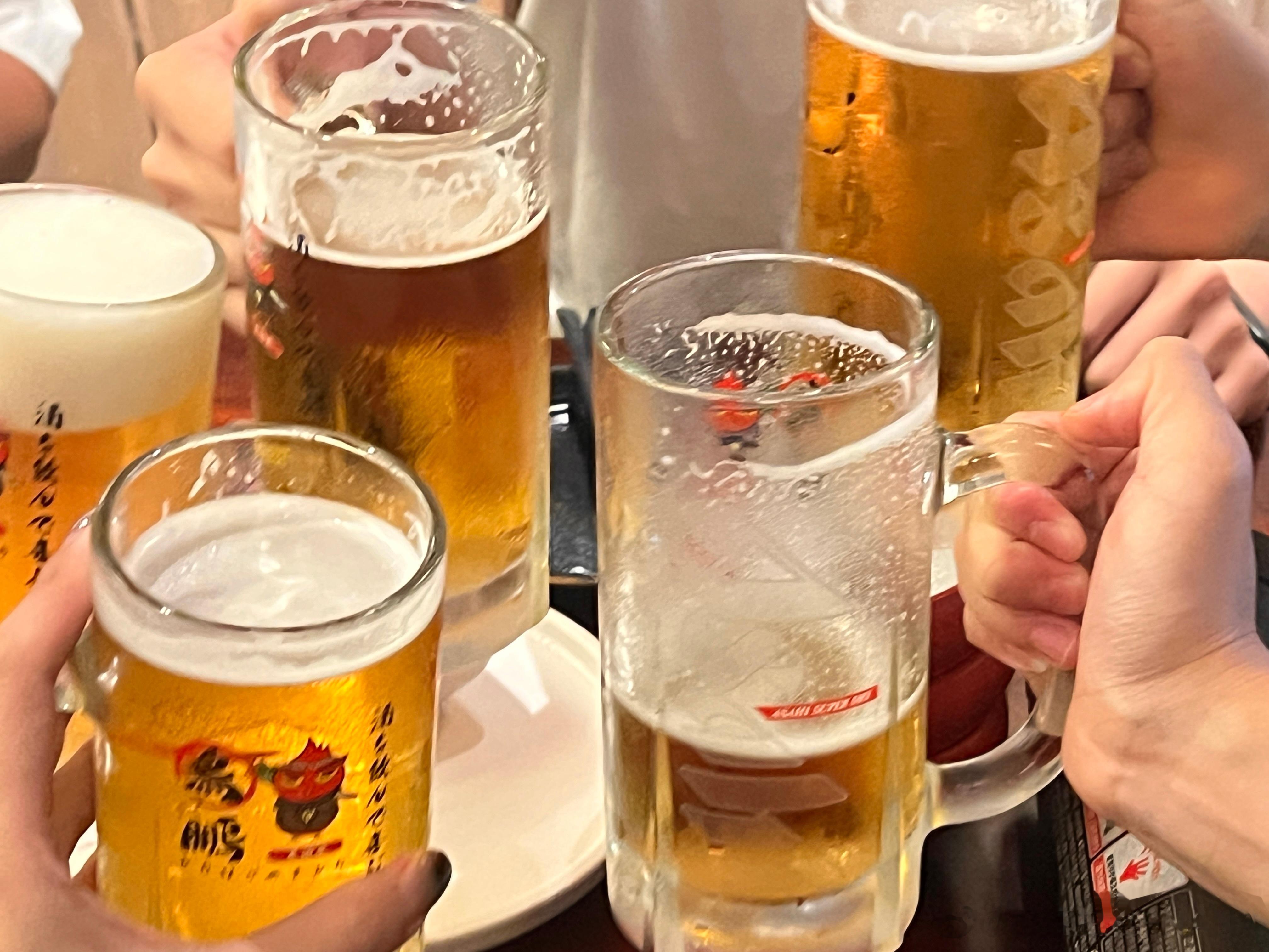 喝起来～[锦鲤附体][锦鲤附体]你们都喜欢喝什么啤酒呢？[doge] ​​​