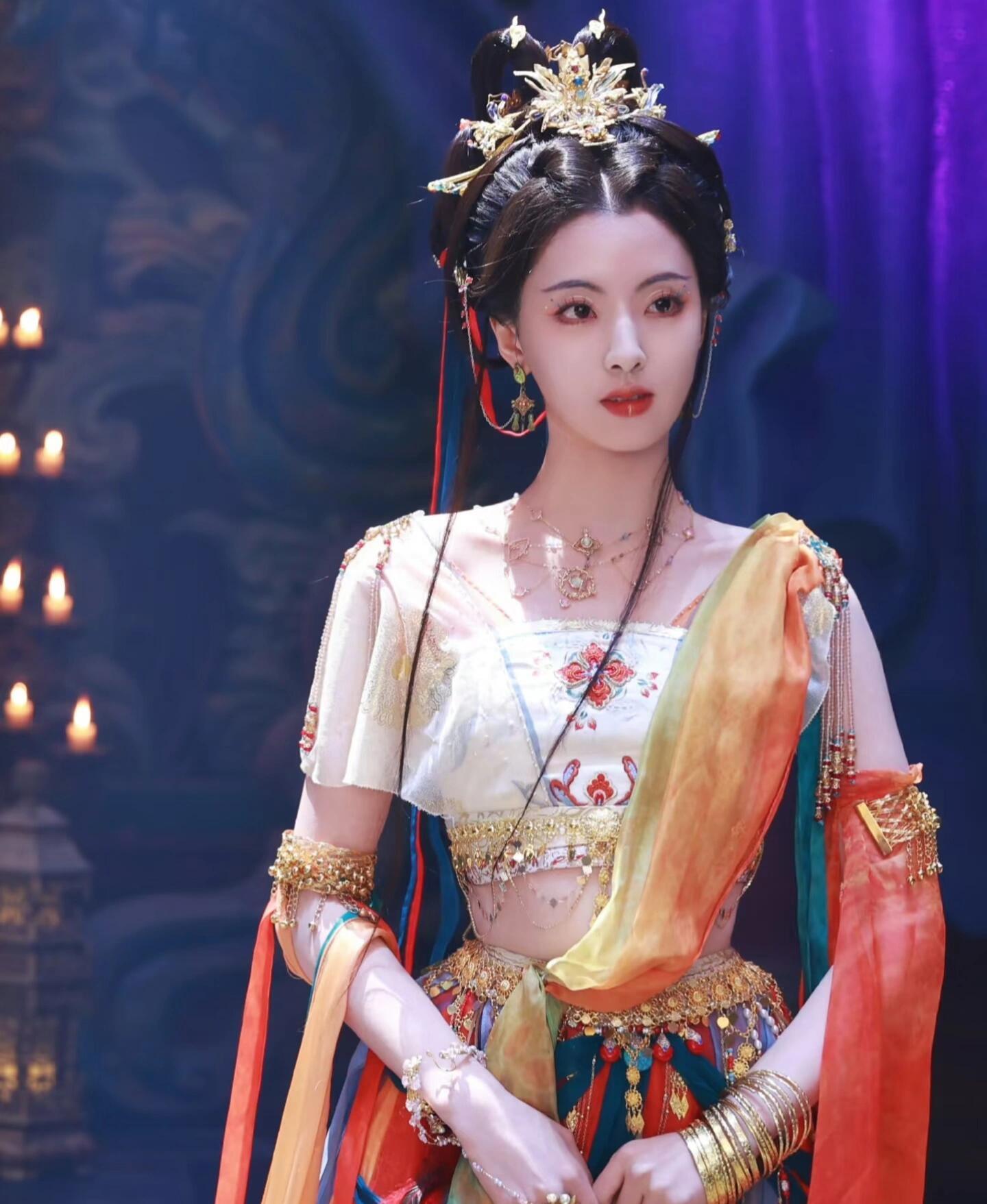 感觉白鹿每部剧都不压女配的妆造和人设哈 