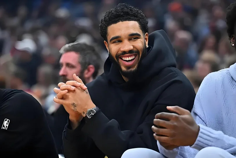 凯尔特人微速递 所有迹象表明塔图姆将在周六对阵独行侠复出☘️ 