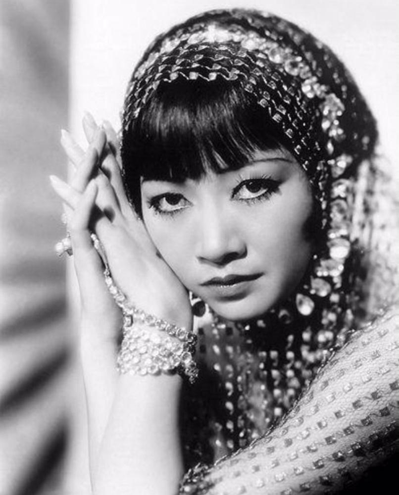 【来自投稿】上世纪二十年代的演员黄柳霜（Anna May Wong）。 