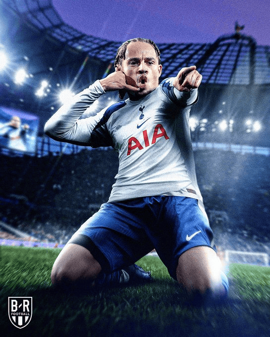 西蒙斯vs小蜜蜂半场数据：3次射门进1球，另有1次助攻