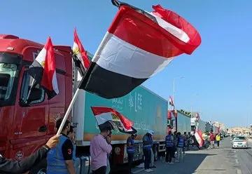 美国政府正在向以色列施加强大压力，要求其继续推迟地面攻势，直到加沙外的人道主义走