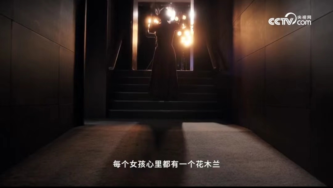 #这届年轻人二话不说龙抬头##龙抬头到底在抬什么头#最近和朋友聊天，发现她和我有