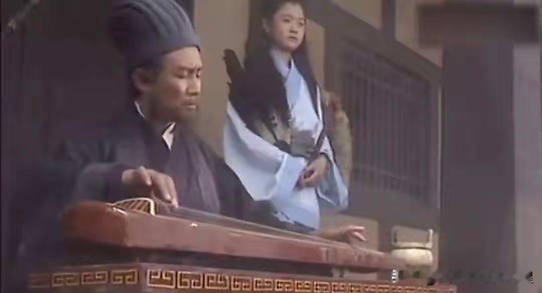 下午1:46， A股午后探底回升，小盘股再次回暖，怎么看？

现在是下午的1:4