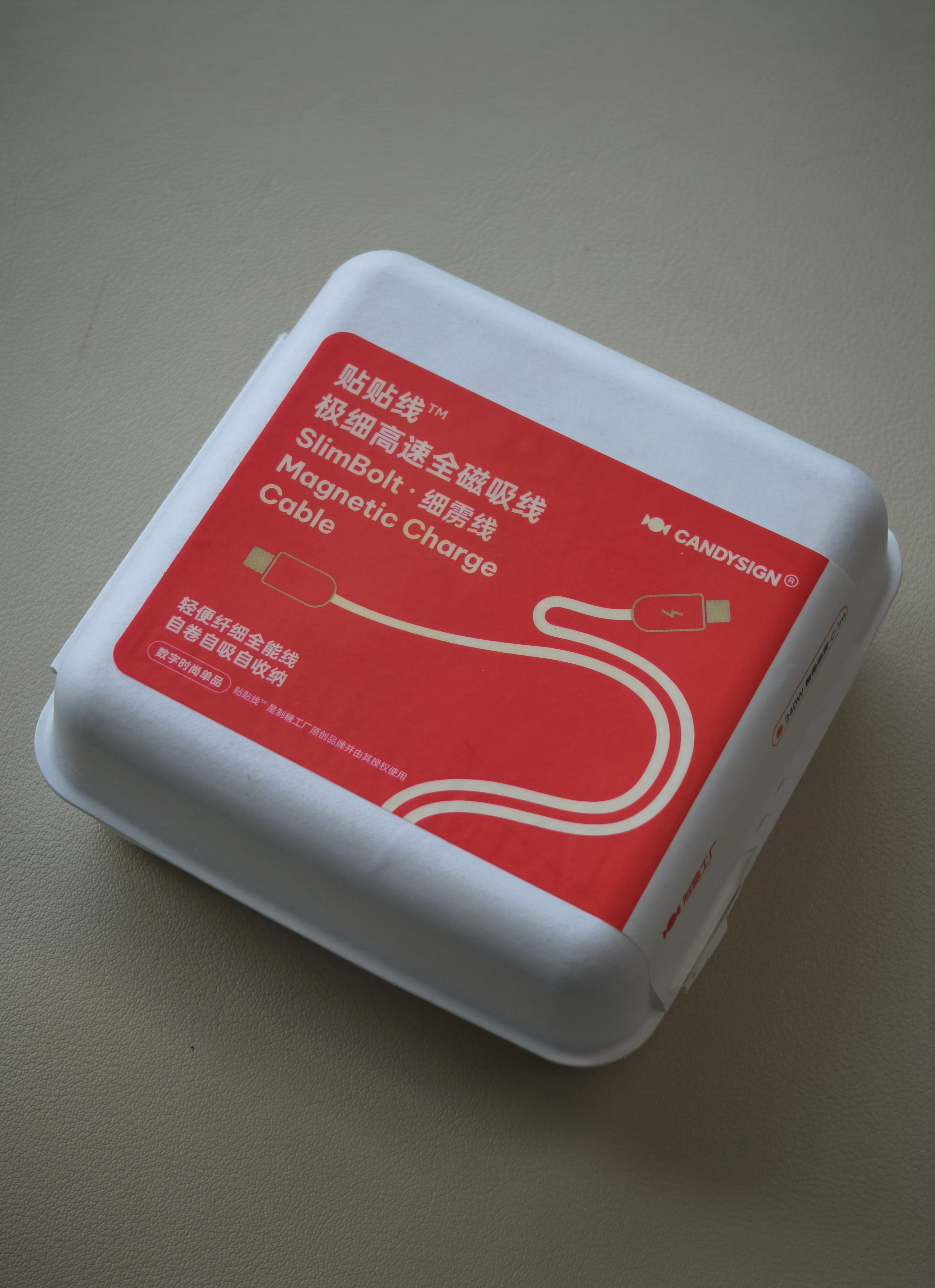 之前一直好奇，怎么现在100%数码产品都送数据线的时代，怎么还有人花钱买数据线…