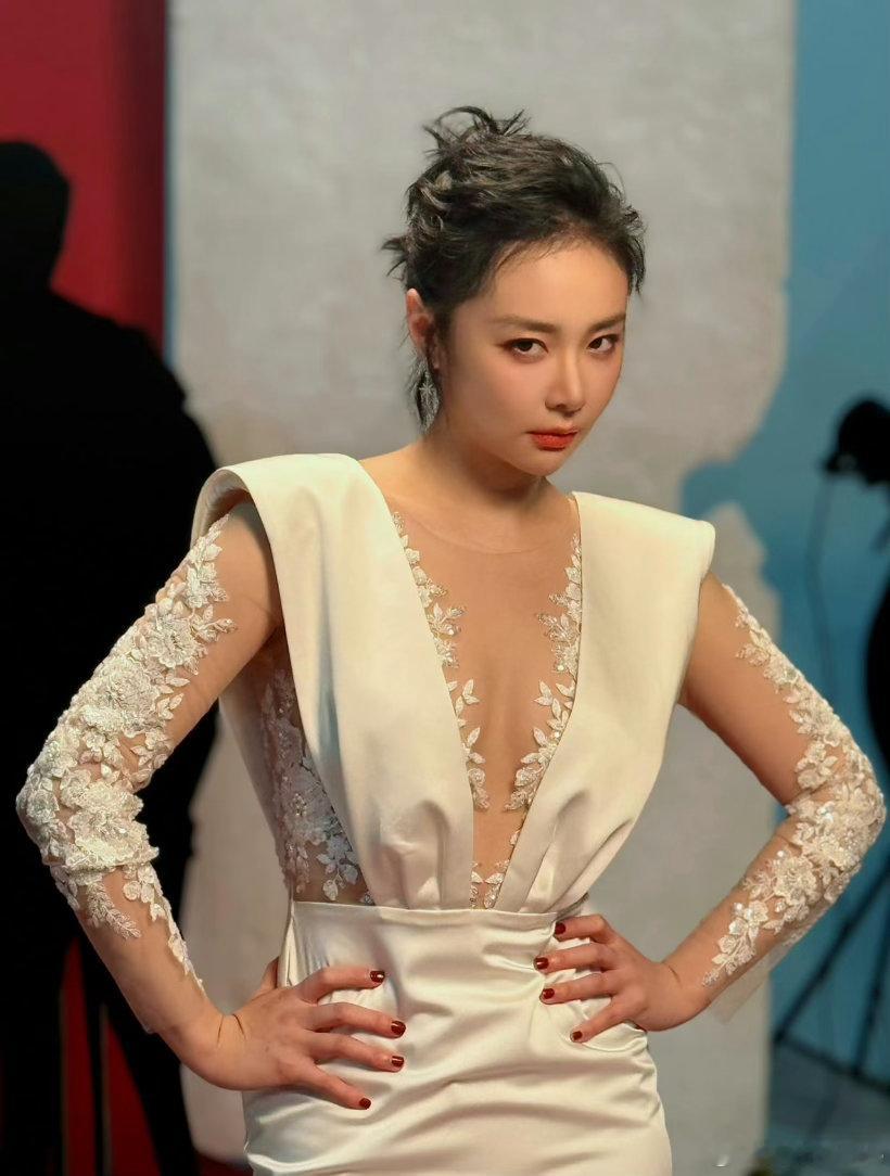 演员对AI演员代替真人演员的看法 高叶说要“尽快找到方法论提高自己”，这个角度很