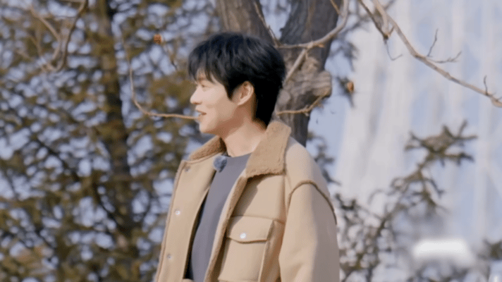 魏大勋一屁股坐水里 开局有多飒，结局有多抓马！本想大显身手，结果喜提“湿身套餐”