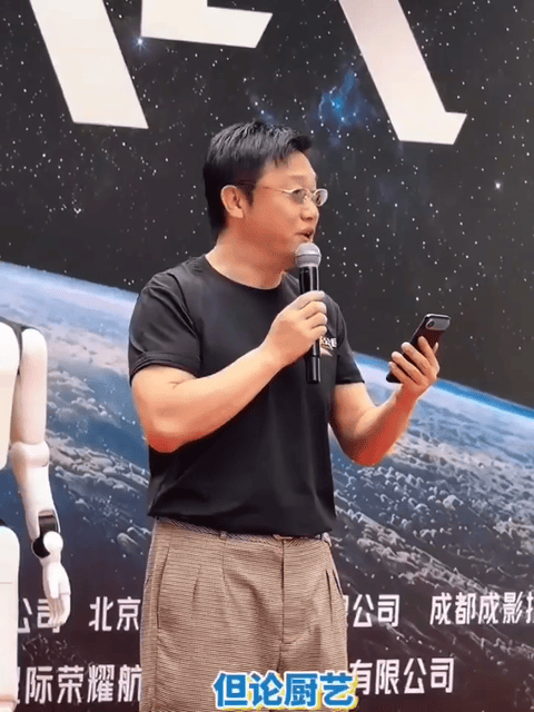 贾冰新剧请全组吃席真香还记得开机时许下的大席约定，这次贾冰带着全套厨具空降《太阳