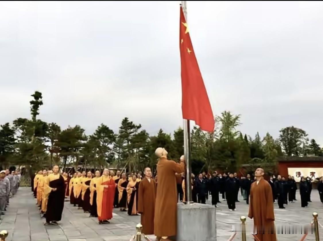 这操作真是让人啼笑皆非！