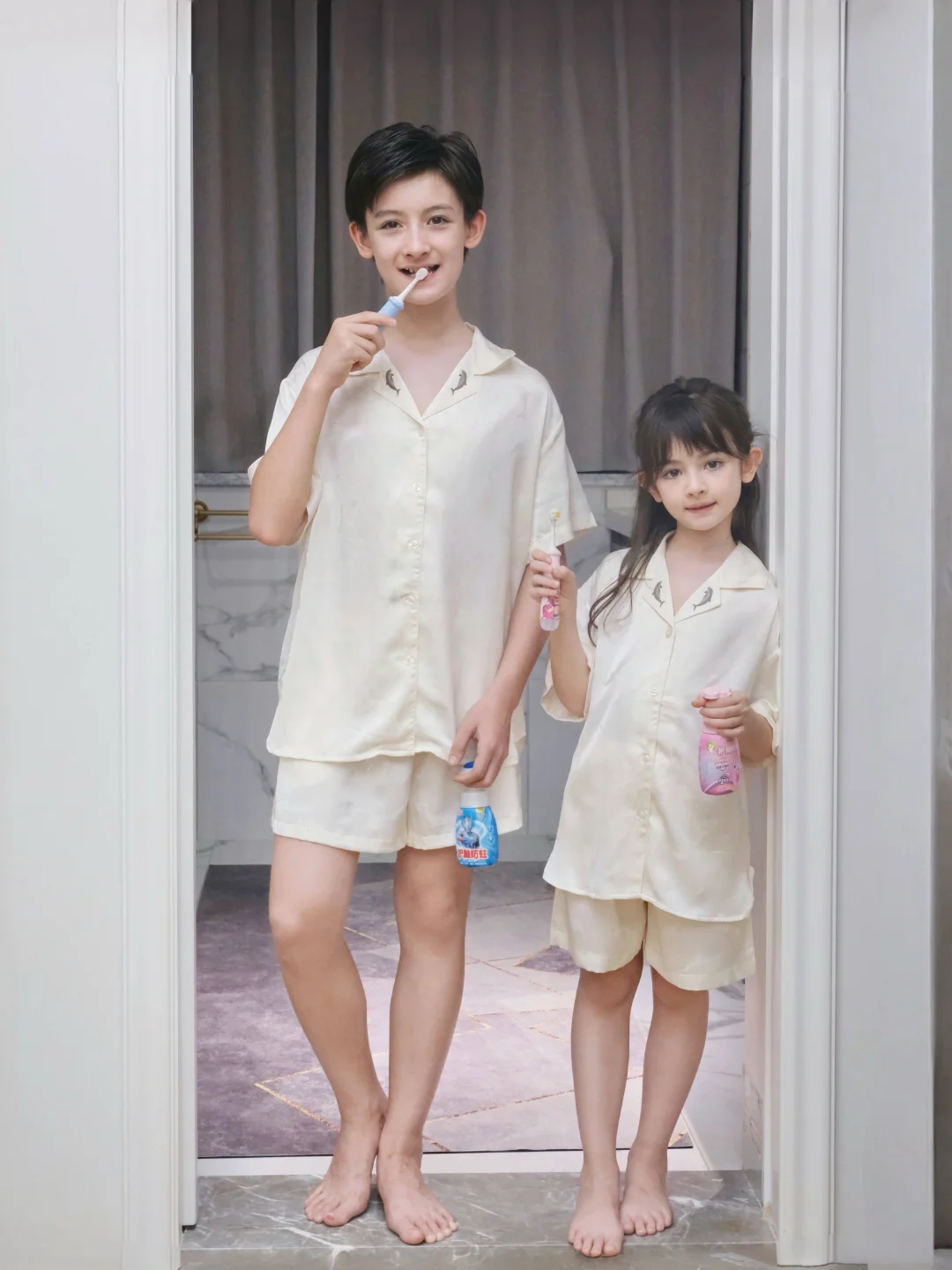 👦🏻👧🏻他们笑起来会✨发光耶⁉️