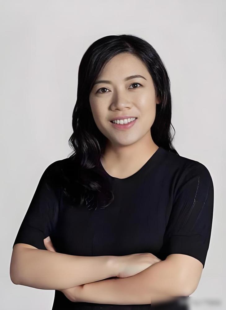 吴晓群

真的是咱们湖北的骄傲啊，红安不愧是家喻户晓的将军县，连搞基础科研的人才