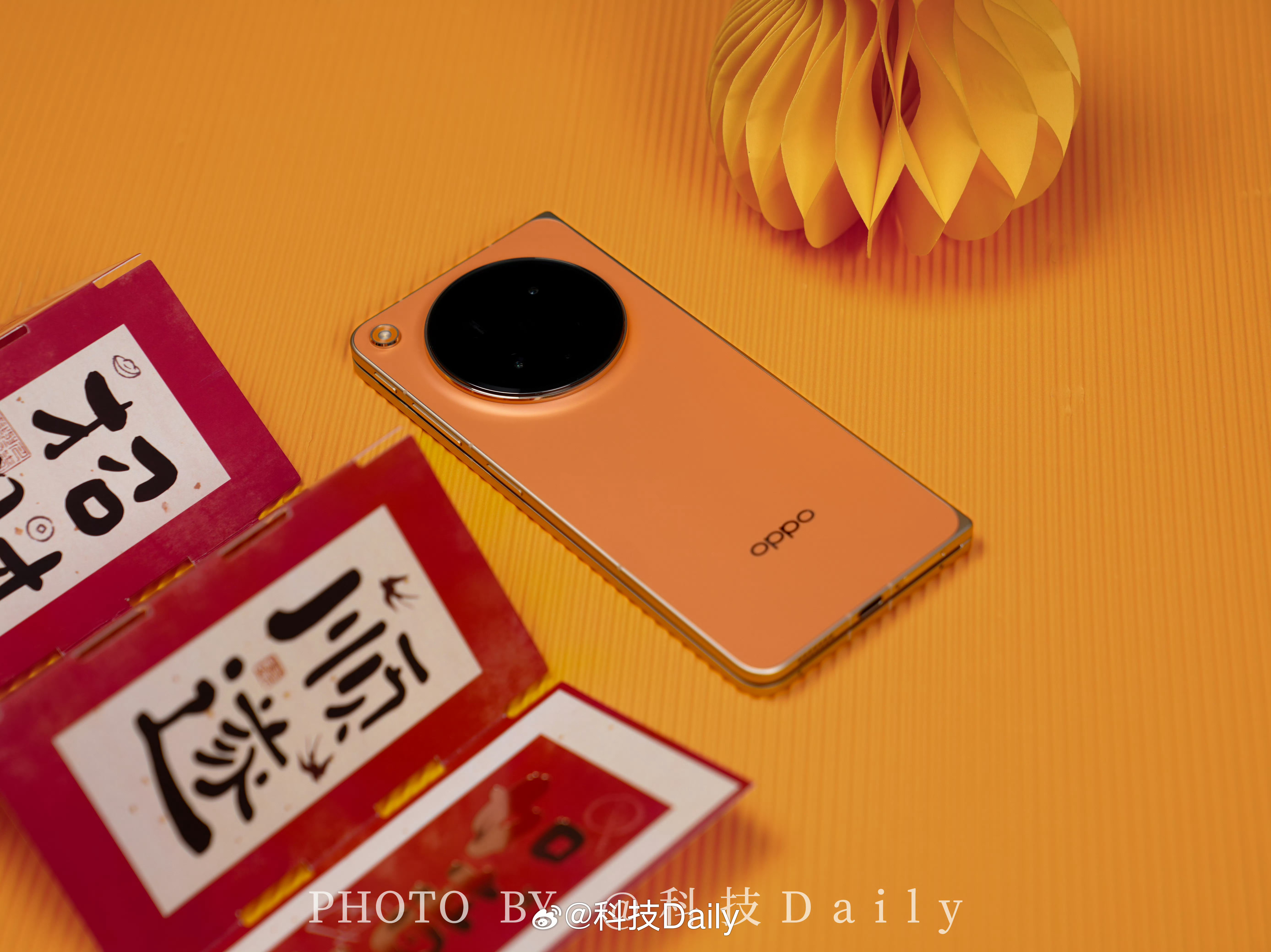 面对手机涨价有两种可能，要么趁着涨价之前先买，要么涨价不买等下一个存储充足的周期