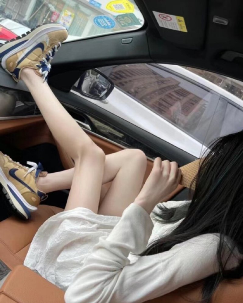 伤人的话我从来舍不得说 自己听得太多了 怕别人听了也难过 . 
