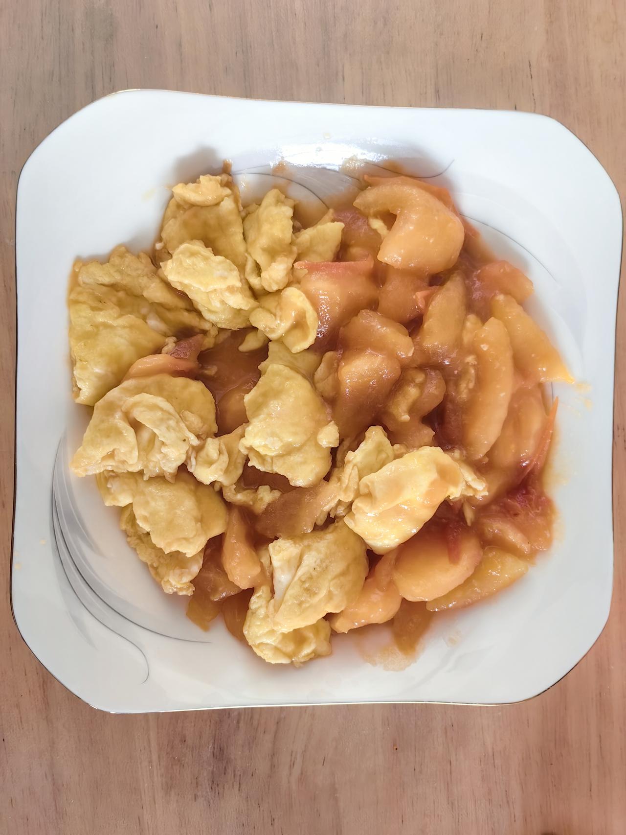 钱不好挣了，利息好低，消费降级，过生日把大蛋糕都换成小蛋糕[捂脸]。12寸的换成