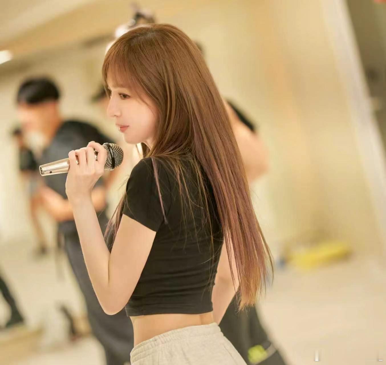 王心凌 她的眼里全是温柔。 