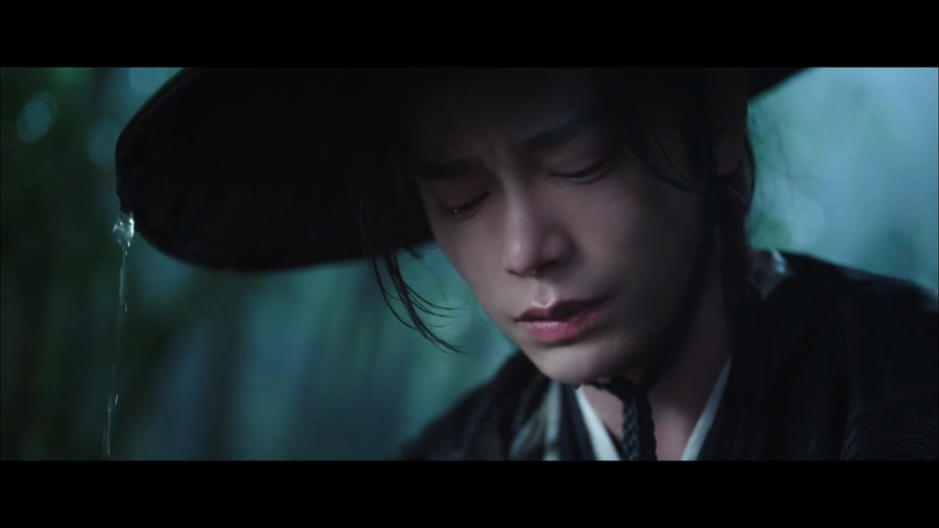 丁禹兮淮水竹亭，禹兮泣情淮水潺潺映月凉，竹亭寂寂影迷茫。禹兮泪落惊残梦，张正情伤