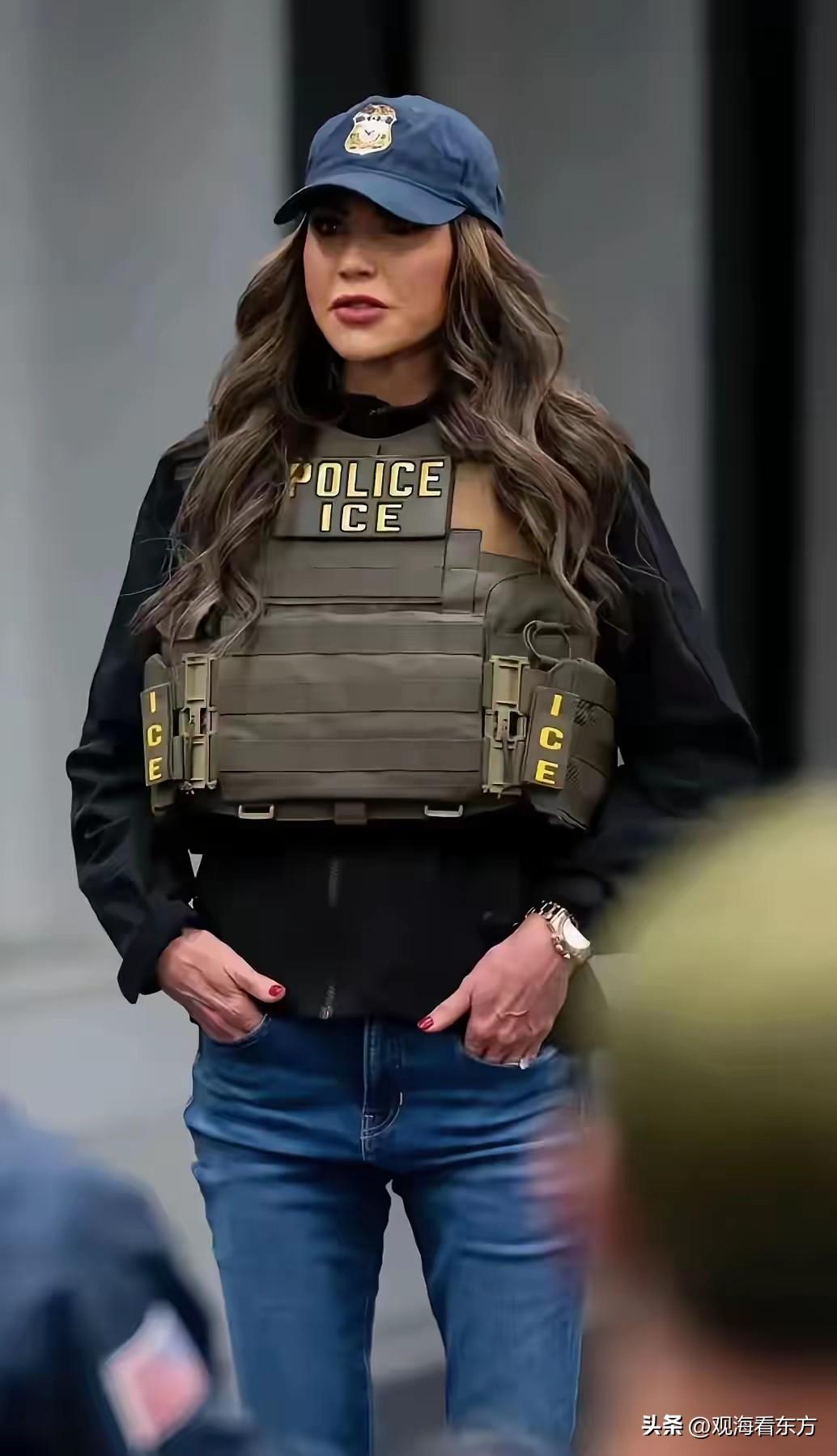 、ICE执法粗暴，引发众怒，年底要中期选举，特朗普需要有人结束这段纠纷，承担责任