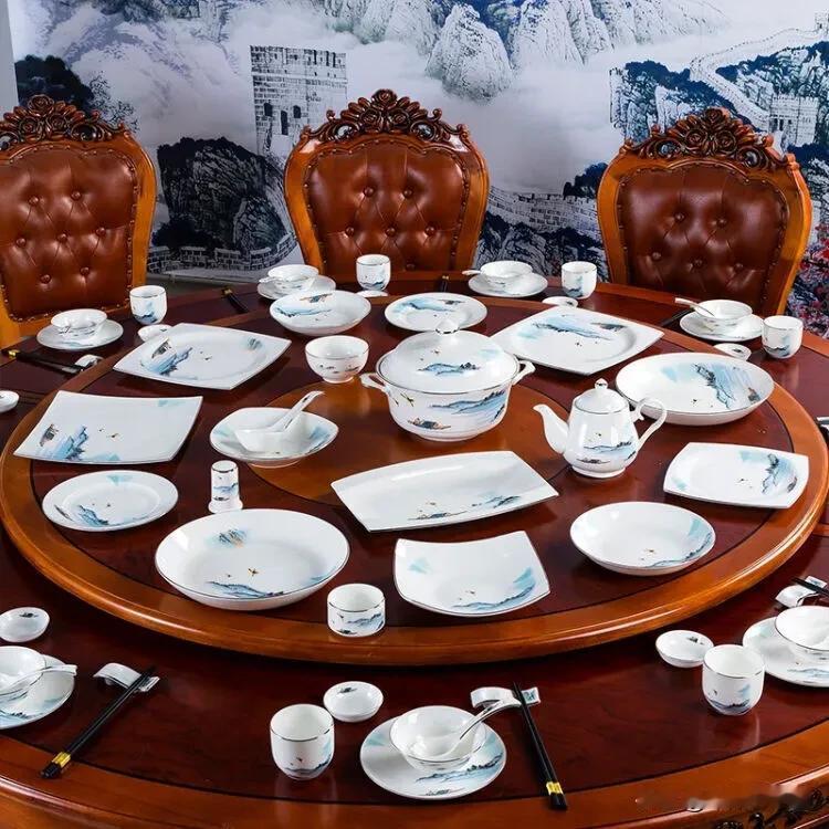 收餐具费是否可以带走餐具？看看内行人怎么说：

1.收费餐具 免费餐具 提前告知