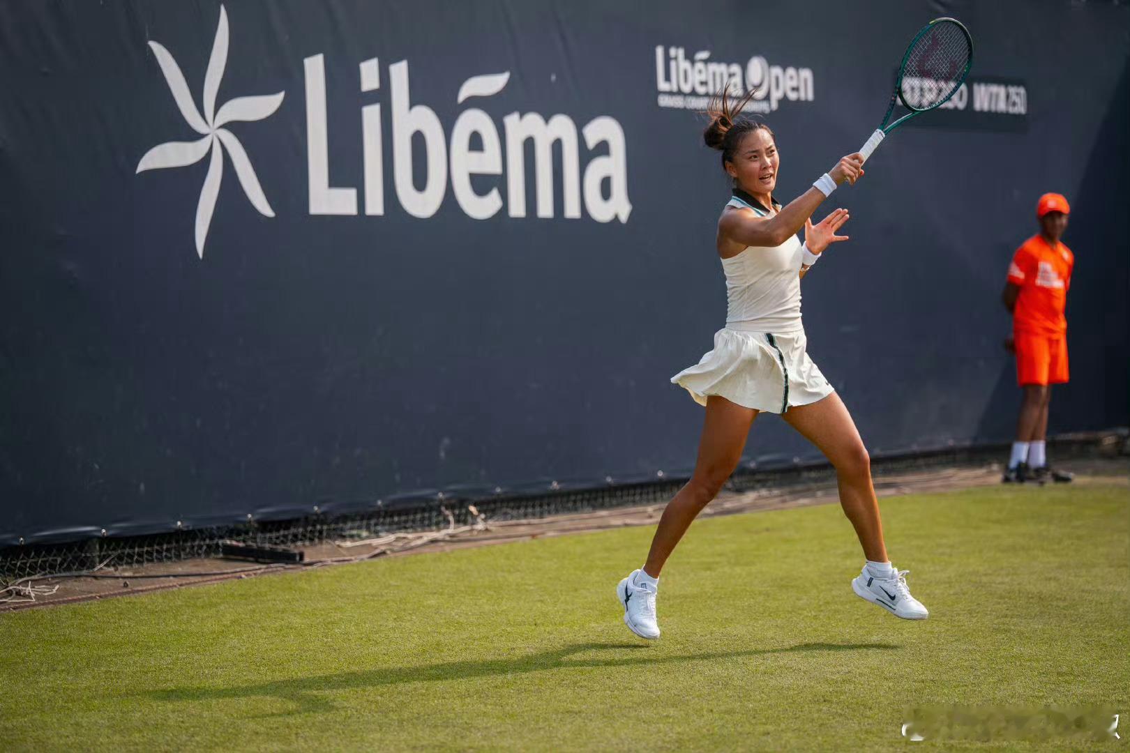 袁悦吞蛋出局，梅尔滕斯还是挺厉害的！WTA250🇳🇱斯海尔托亨博斯站女单1/