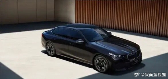 曝美国版宝马i5全系原生NACS接口 3月起出厂标配双适配器 