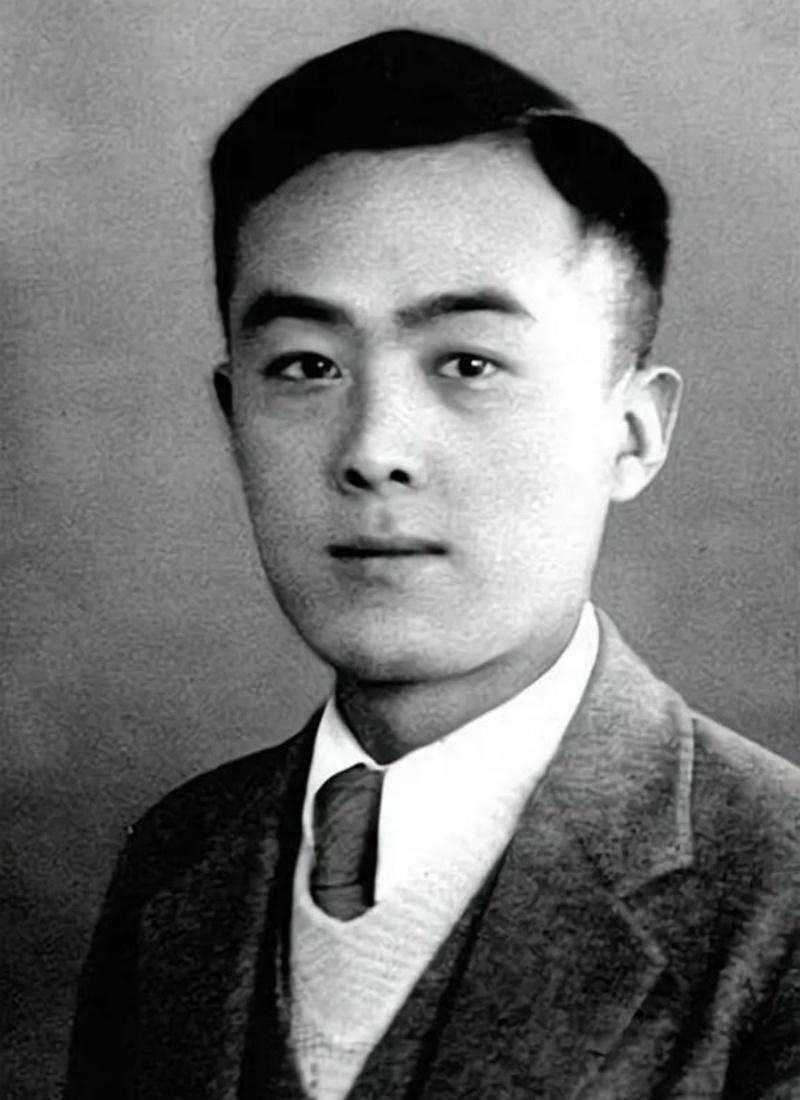 季羡林先生说过：中年后要做减法，删掉虚情假意的往来，才有余力经营真正值得的人和事