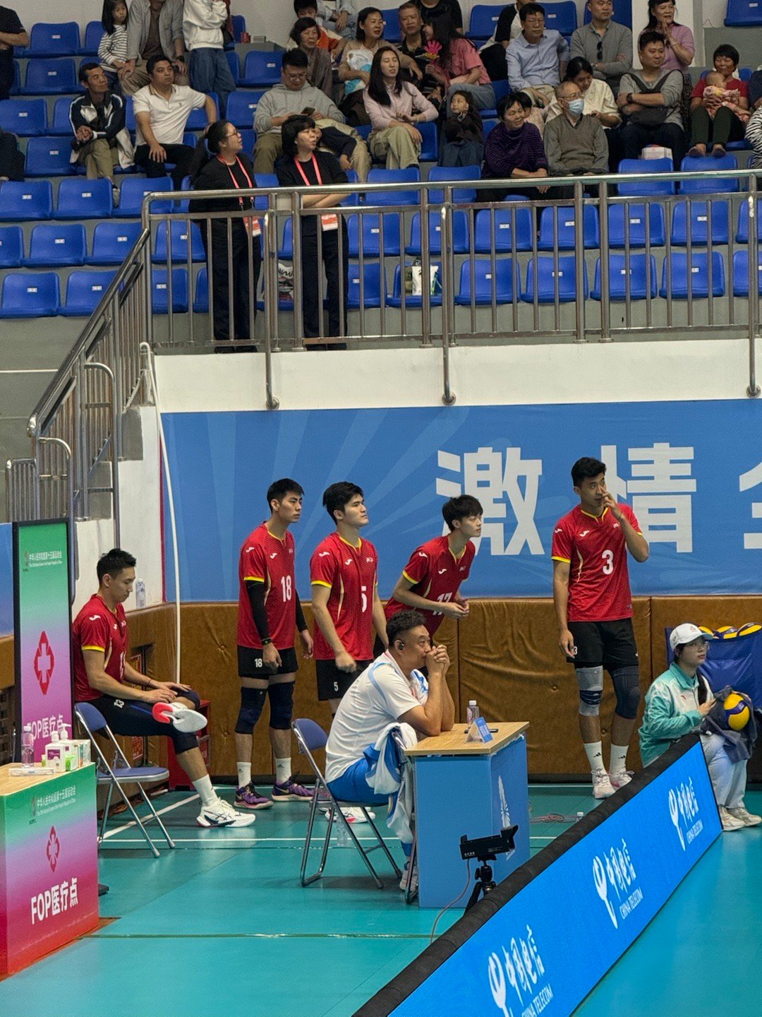 华子哥已经打卡下班