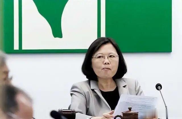 蔡英文厌恶赖清德也就是公开秘密，自赖清德参选以来，蔡英文不帮忙助选，反而是处处拆