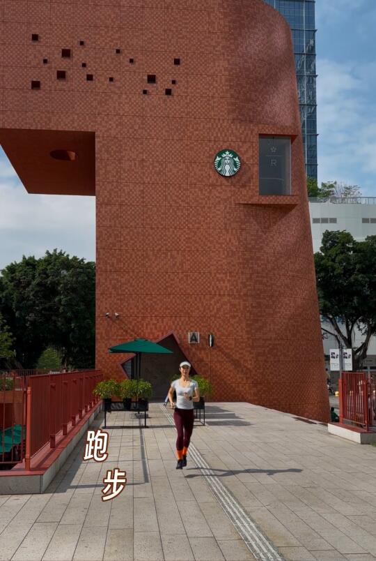 🏃🏻‍♀️527 | 谁是今天1st到主题店的🥕老师