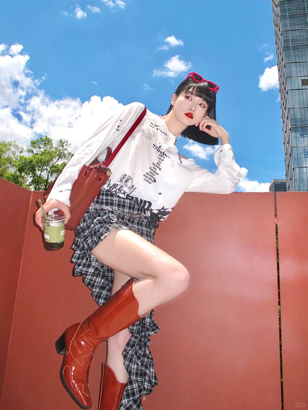 巧了你也穿了白色入镜🥤⛅️
