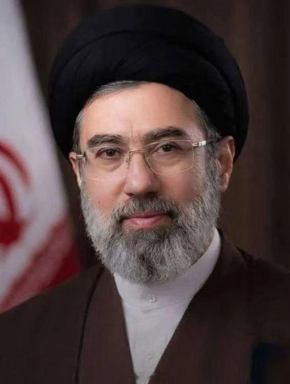 🇮🇷🔥🇺🇸刚刚:在一个令人瞠目结舌的进展中，伊朗政权发布了新任最高领袖