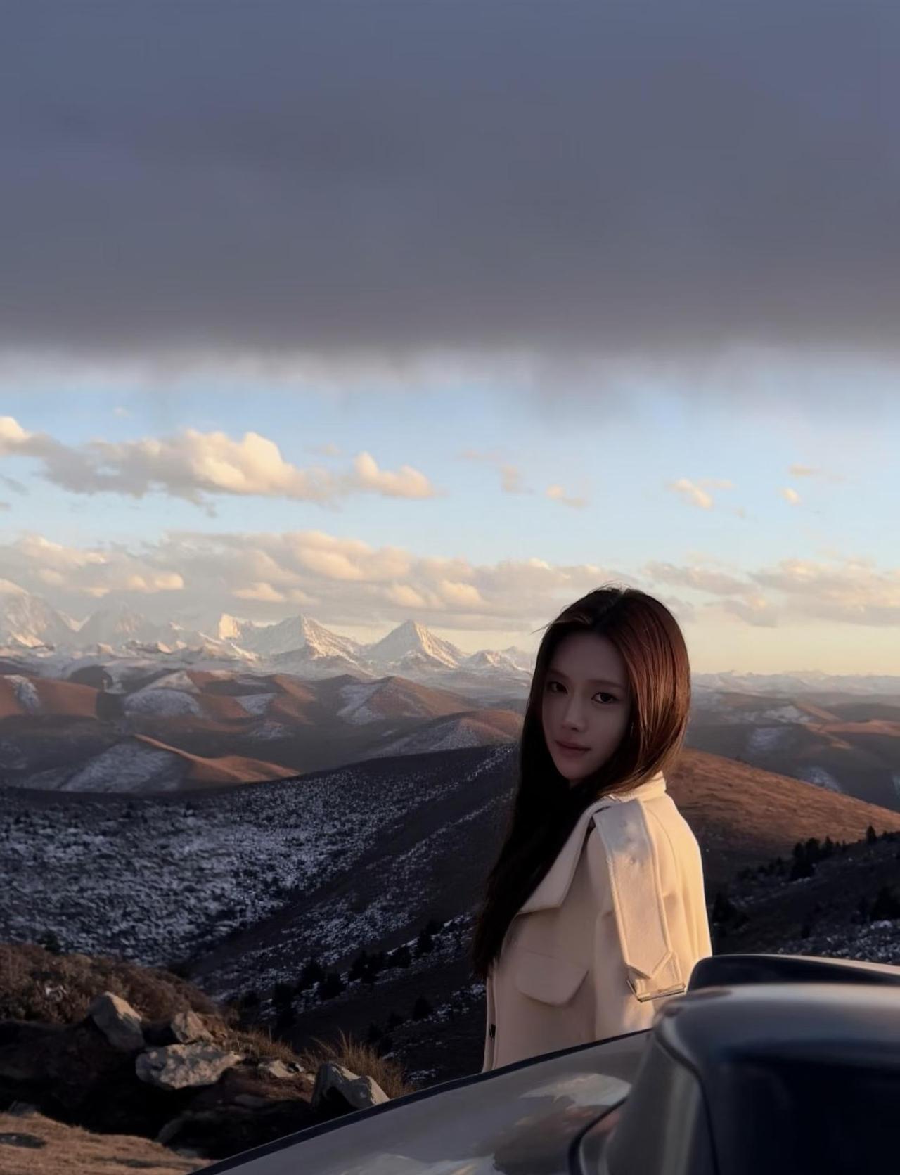 这两天⛰️
这两天天气特别好 运气也不错 一路拍拍拍 吃到两家在新都桥特别好吃的