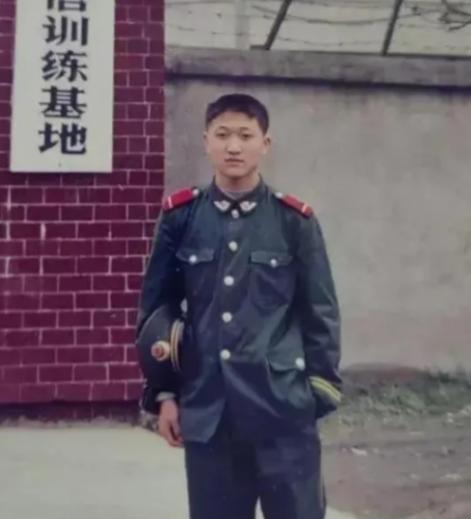 2006年，3名壮汉欲拐骗一位18岁女学生到南方，在车上，女生“悄声”求救，可谁