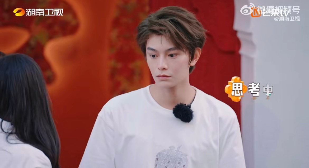 丁禹兮颠锅帅我一脸中餐厅 丁禹兮这颠锅动作越来越有大厨范儿了！从最初的手忙脚乱到