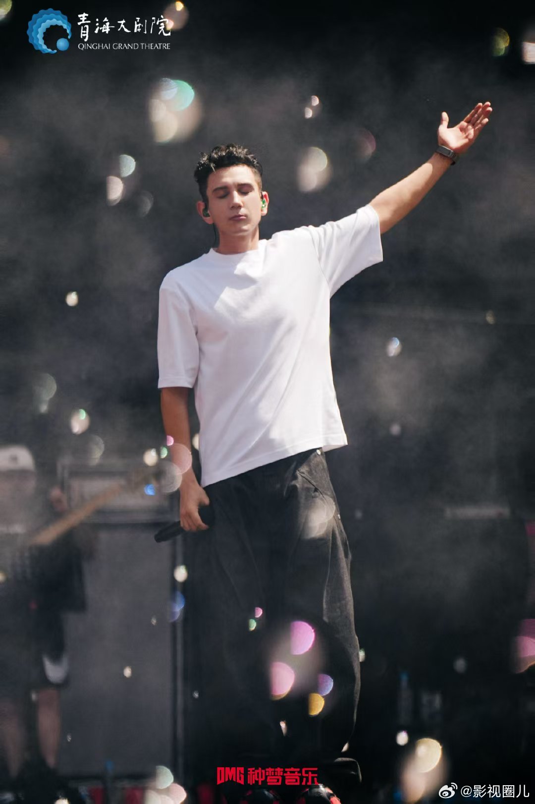 艾热看曾辉唱rap的表情 离了曾辉谁逗我笑披荆斩棘直播 能明显感受到曾辉在演唱上