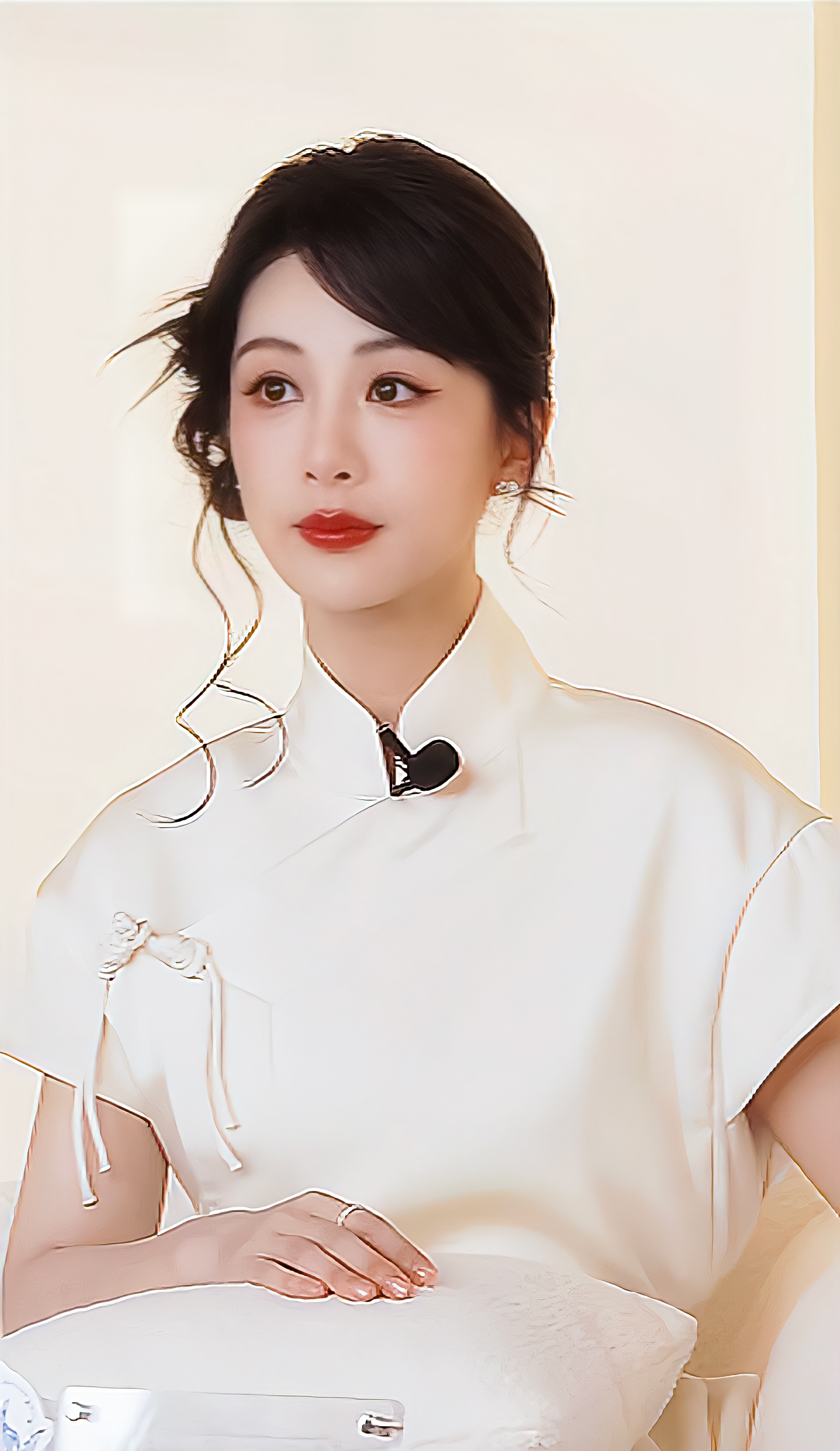 杨紫直播状态，古风中式美人。 ​​​