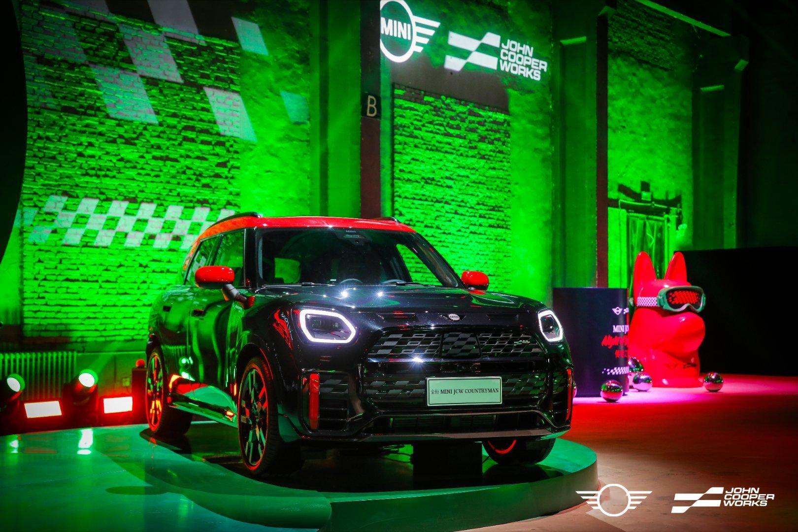 MINI JCW COUNTYMAN 39.98起步，这是史上最大最方的COUN