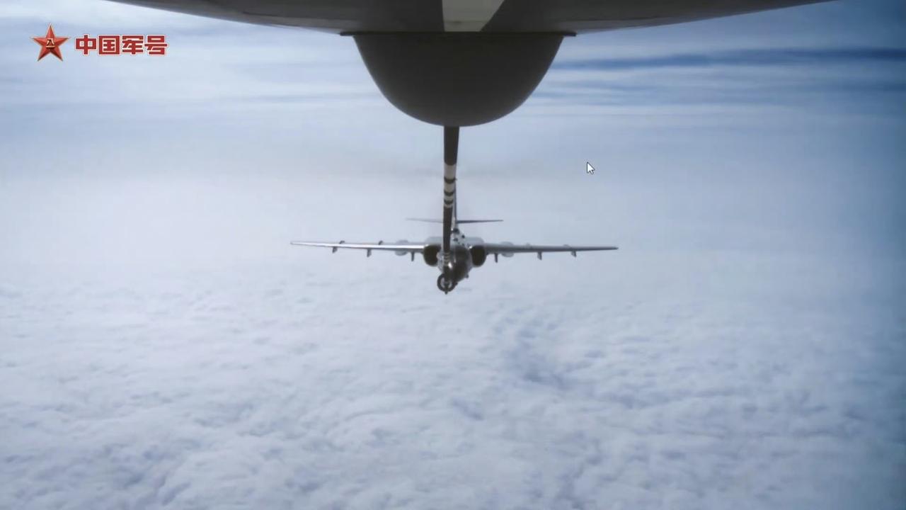 长空之吻：首见YY-20A为H-6N空中加油！无加油状态下轰-6N航程约8000