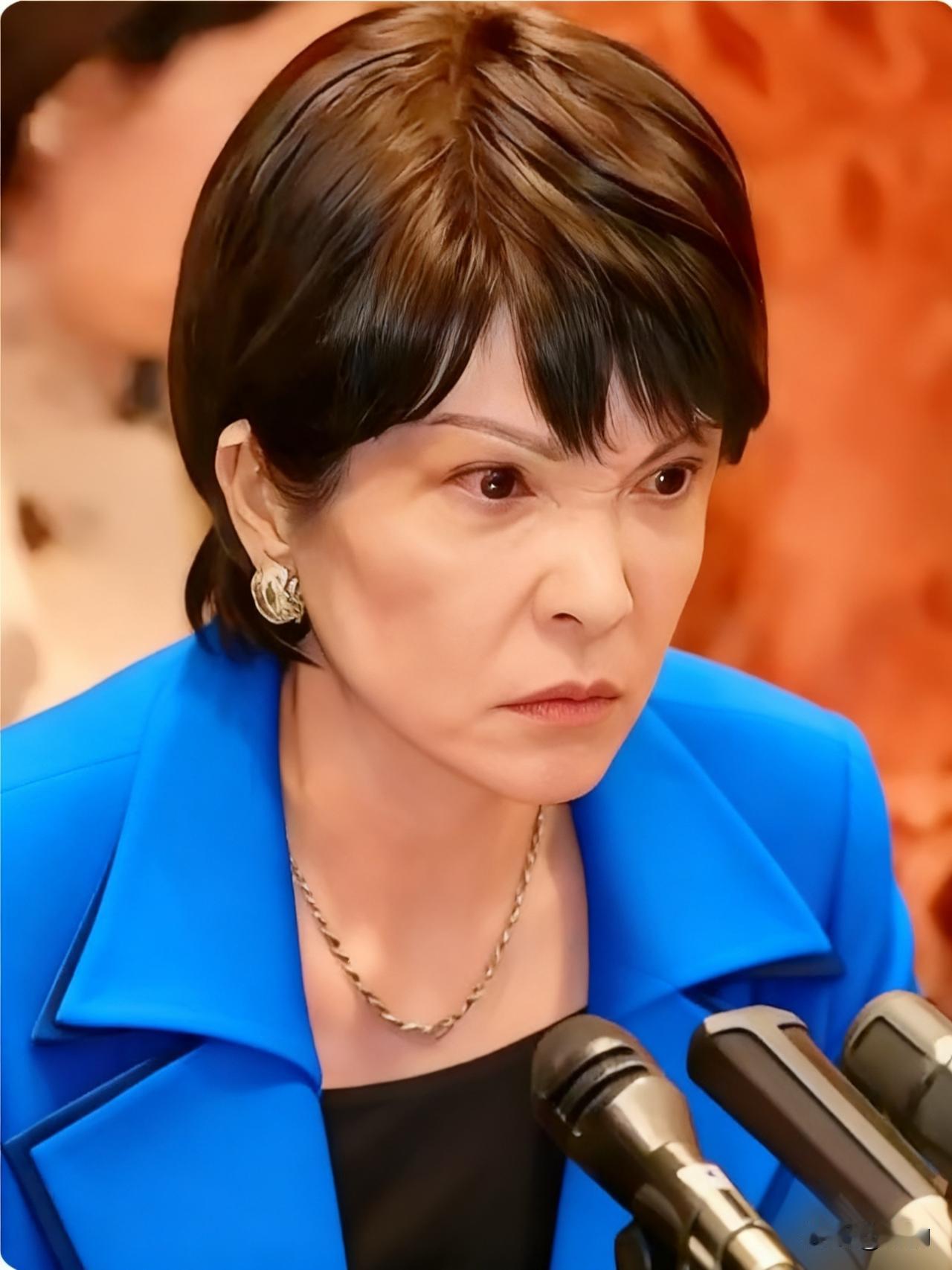 日本最新消息！
日本财务省宣布！


12月17日，日本11月贸易顺差3222亿