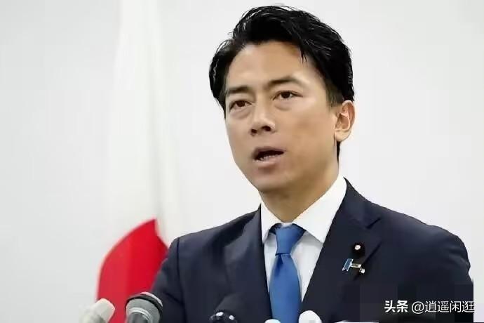 小泉进次郎把最上不了台面的那句话搬上了香格里拉的台！当着全场的面问赫格塞思“有人