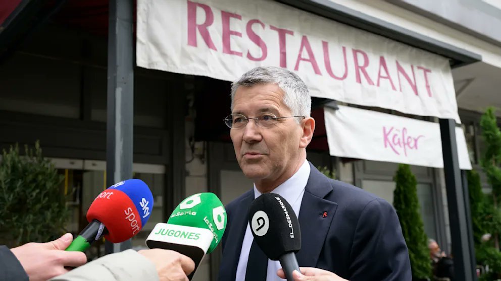 海纳：“这无疑将是一场激动人心的比赛。全世界都在关注。它将在超过200个国家播出